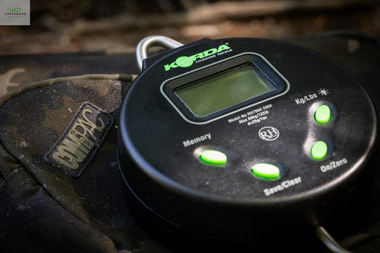 Korda - Compac Digital Scales Pouch Dark Kamo KORDA