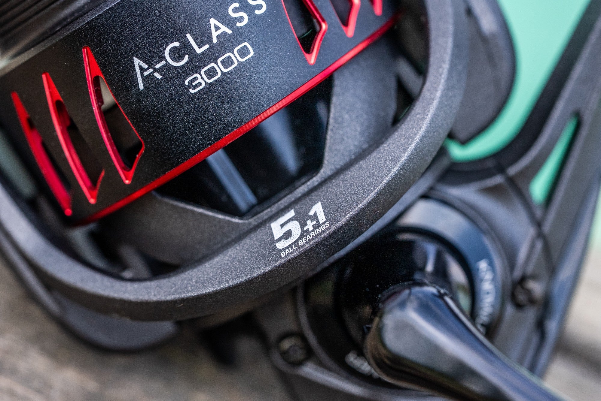 TACKLE GURU - A-Class 6000D Distance Reel
