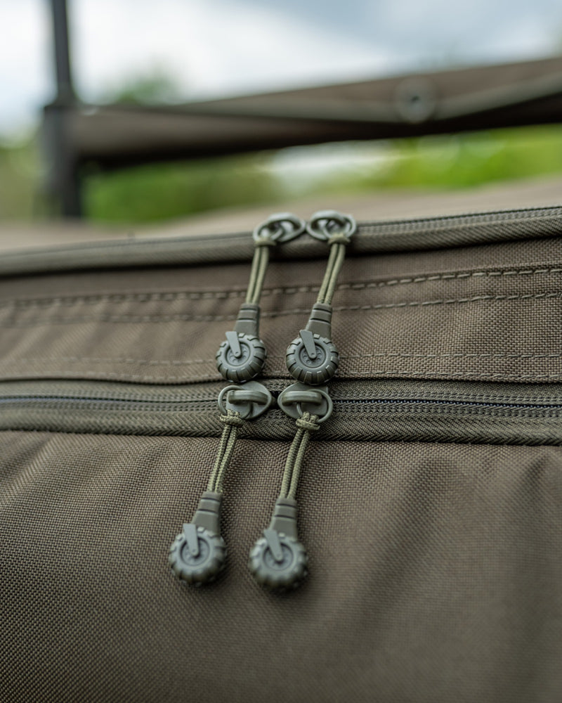 Load image into Gallery viewer, Carp Porter - Large Front Barrow Bag Green
