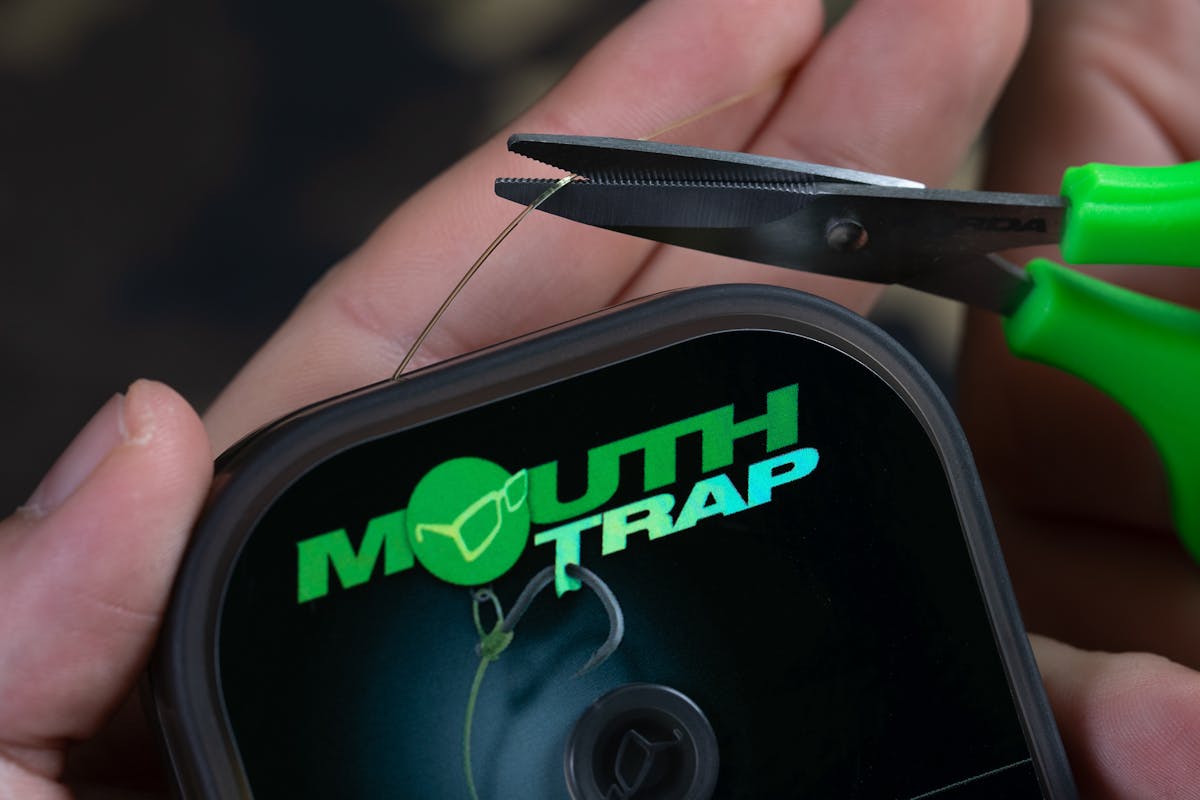 How To Tie The BASIX Hair Rig