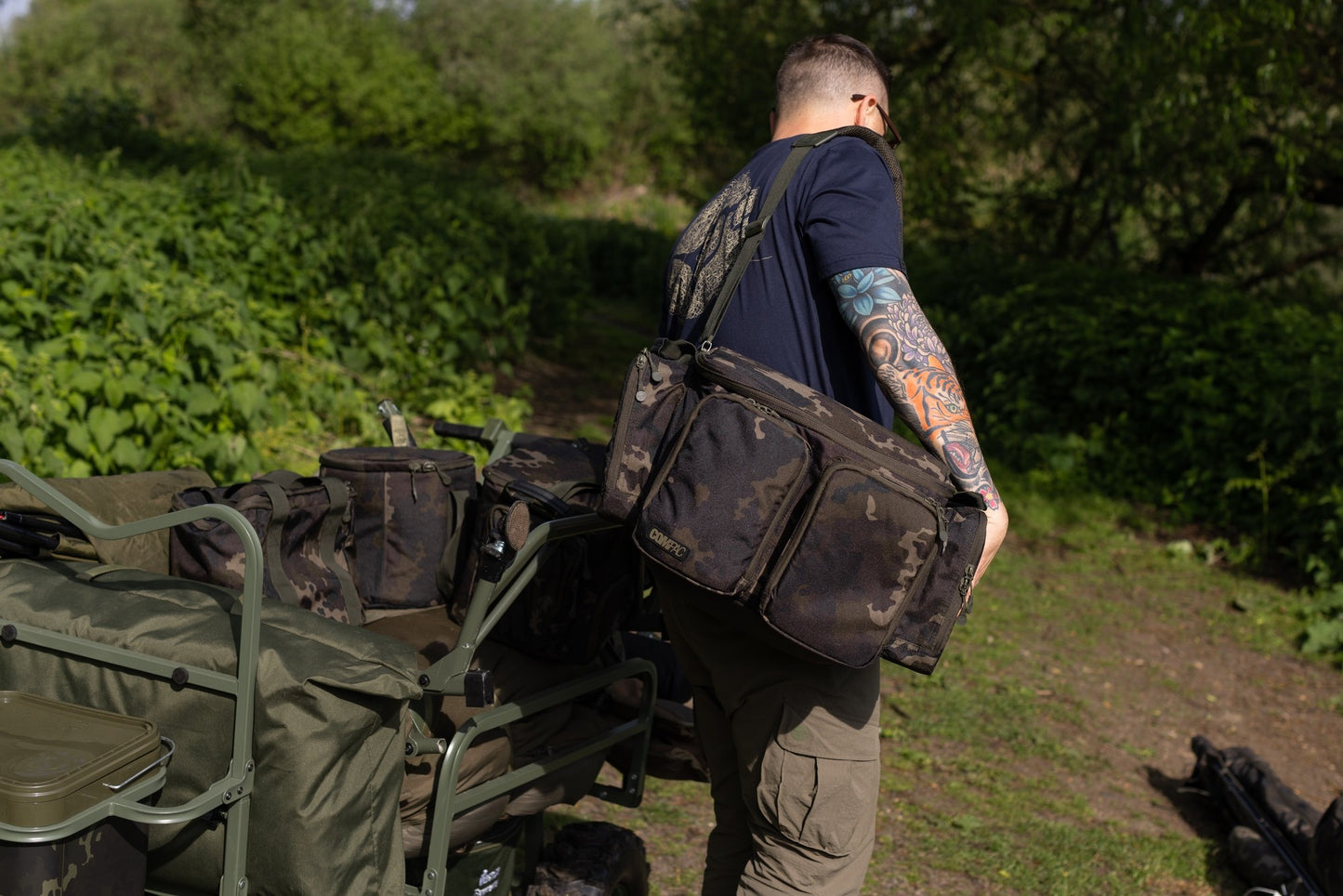 Korda - Compac Medium Carryall Dark Kamo