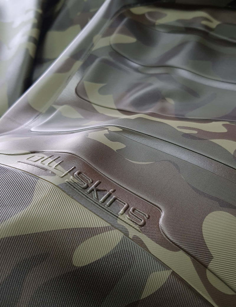 Load image into Gallery viewer, Ollyskins 2755 XT700 CAMO PVC Carp Angling Chest Wader
