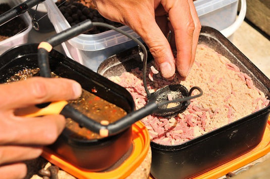 Tackle Guru - Bait Box 3.3 Pint Orange