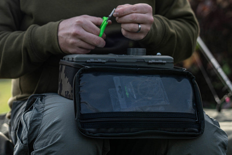 Load image into Gallery viewer, Korda - Compac 140 Tackle Pouch | Dark Kamo

