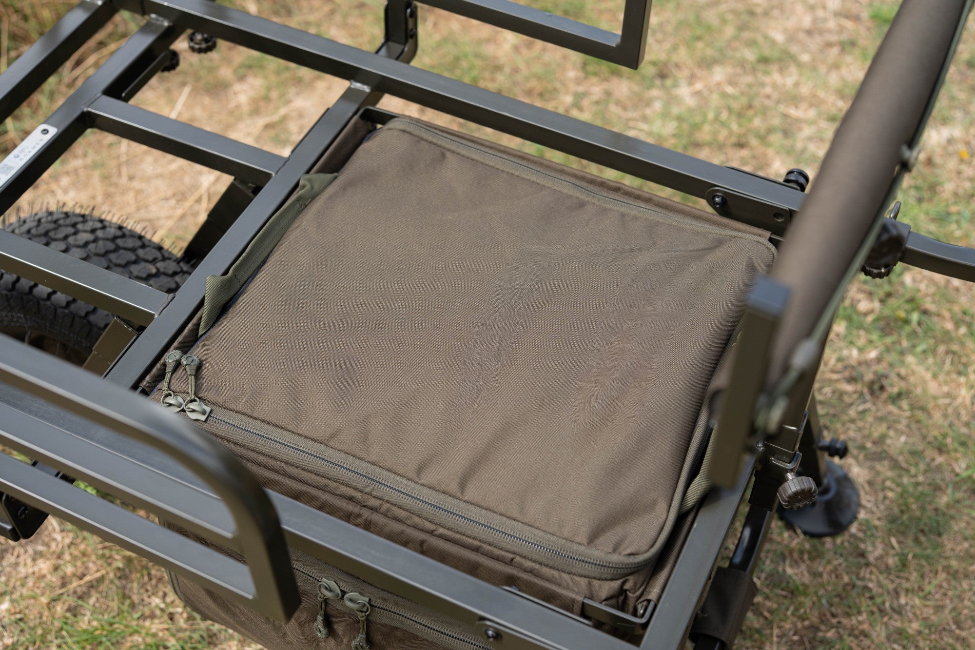 Carp Porter - Standard Drop-In Barrow Bag Green