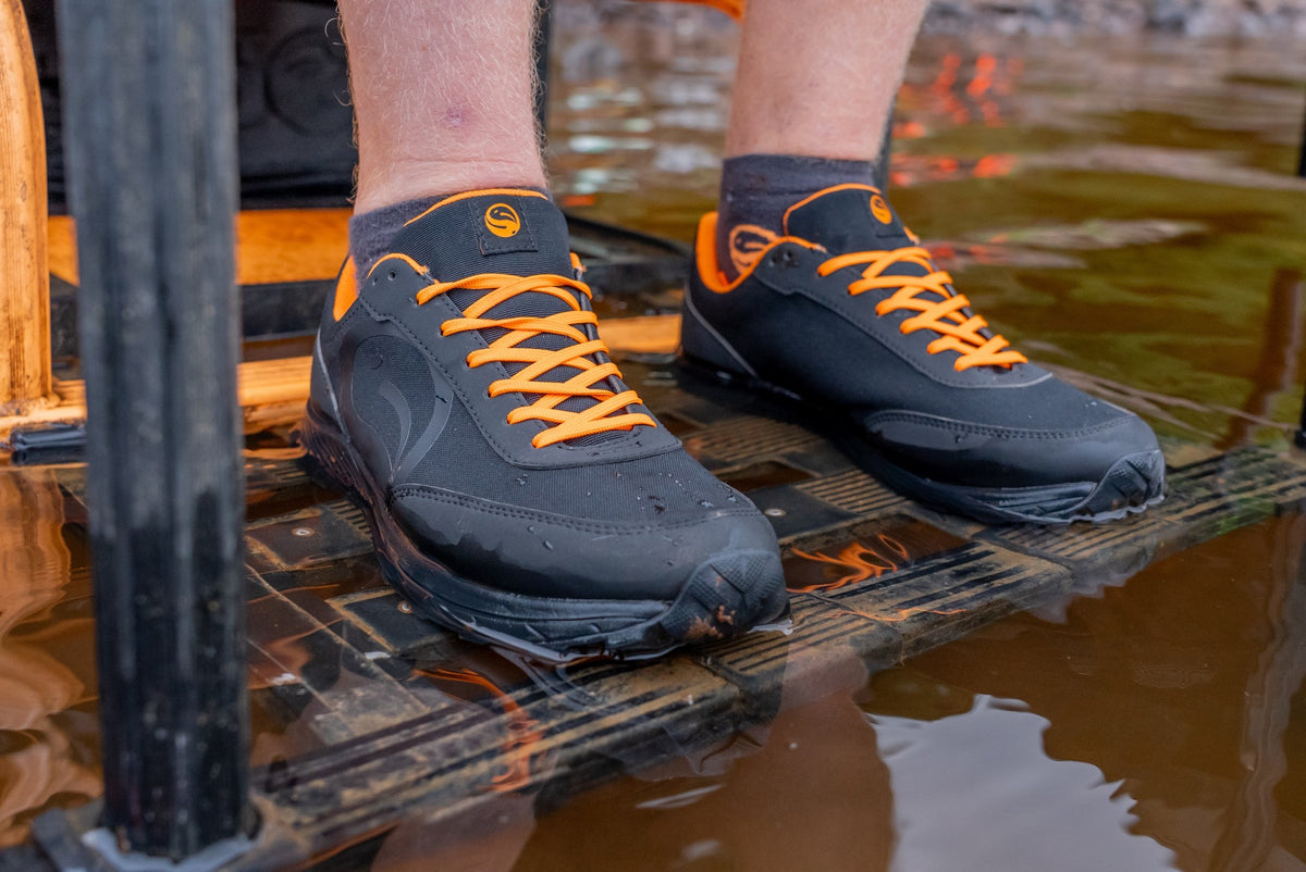 Tackle Guru - Guru Waterproof Trainer | Black UK 7/EU 41