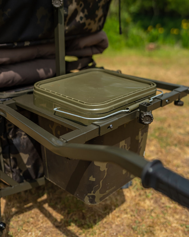 Load image into Gallery viewer, Carp Porter - Rear Bucket Bracket
