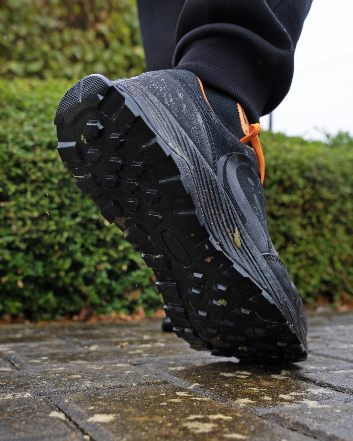 Tackle Guru - Guru Waterproof Trainer | Black UK 7/EU 41