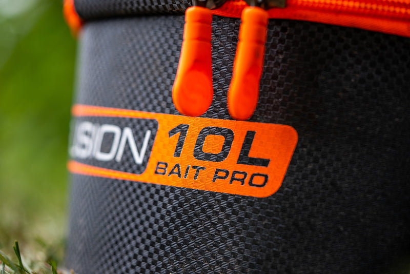 Load image into Gallery viewer, TACKLE GURU - 10L Fusion Bait Pro Bucket
