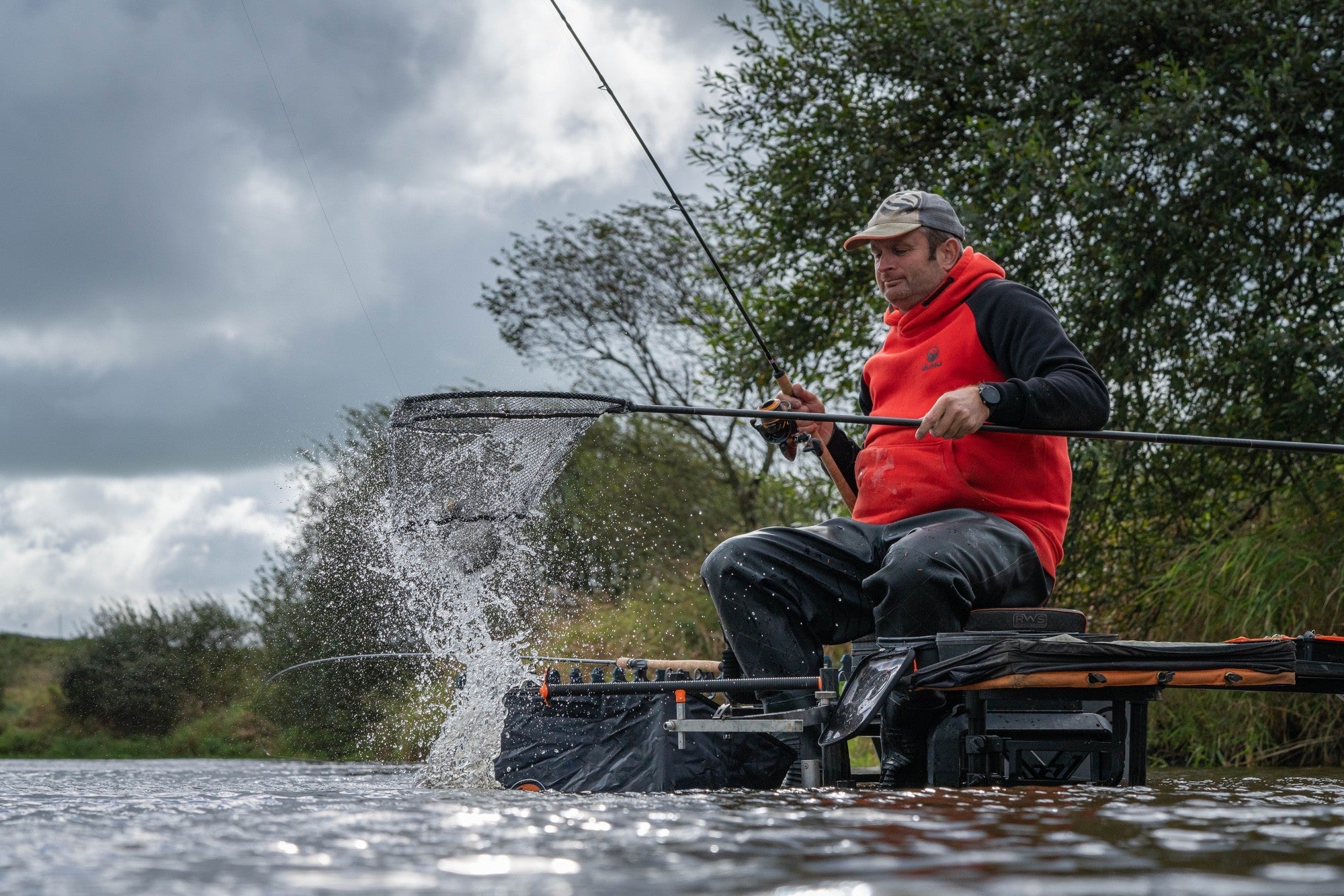 Tackle Guru - F1 Landing Net Combo Promo