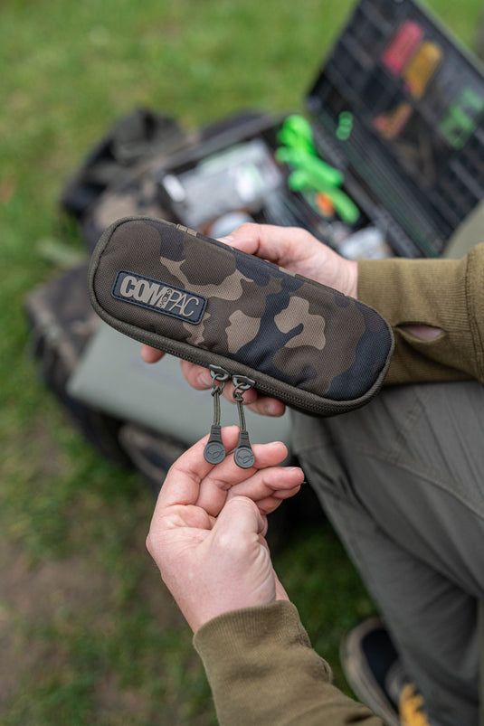 Korda - Compac 55 Tackle Pouch | Dark Kamo