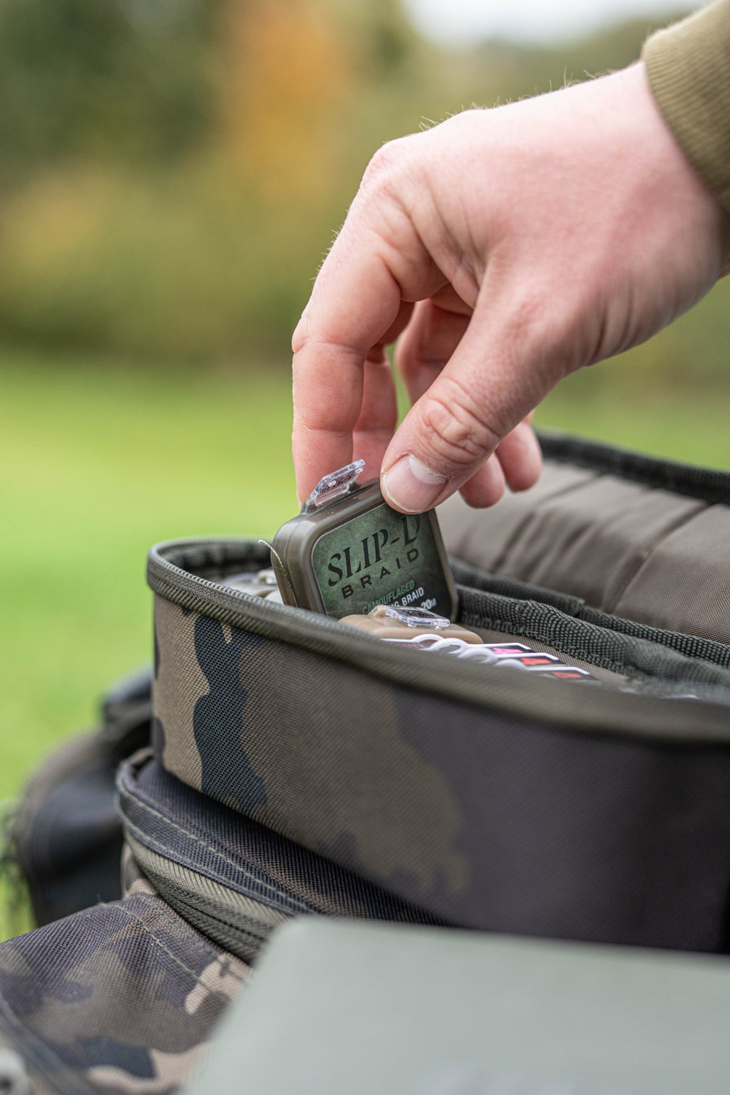 Korda - Compac 55 Tackle Pouch | Dark Kamo