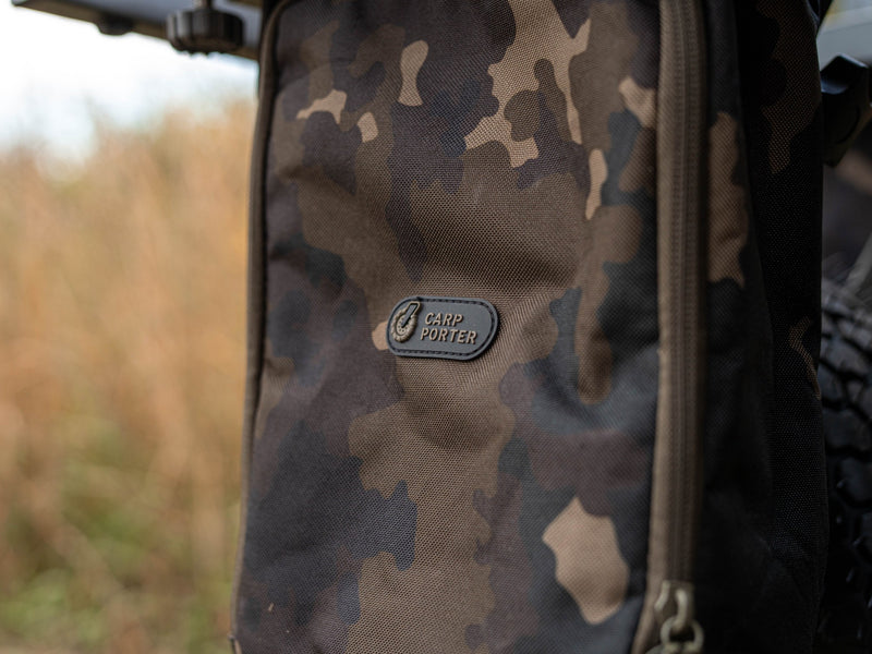 Load image into Gallery viewer, Carp Porter - Pannier Dark Kamo
