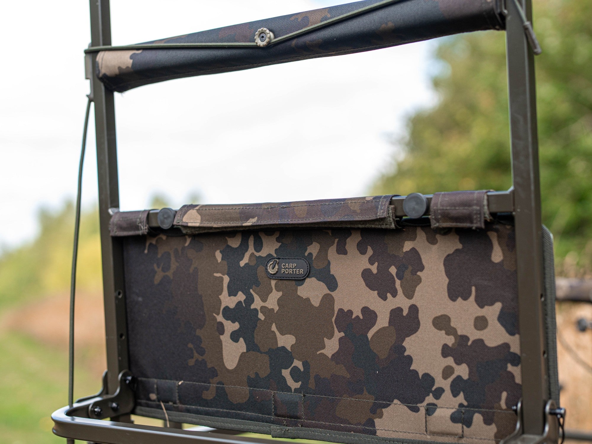 Carp Porter - H Frame Multi Pocket Dark Kamo