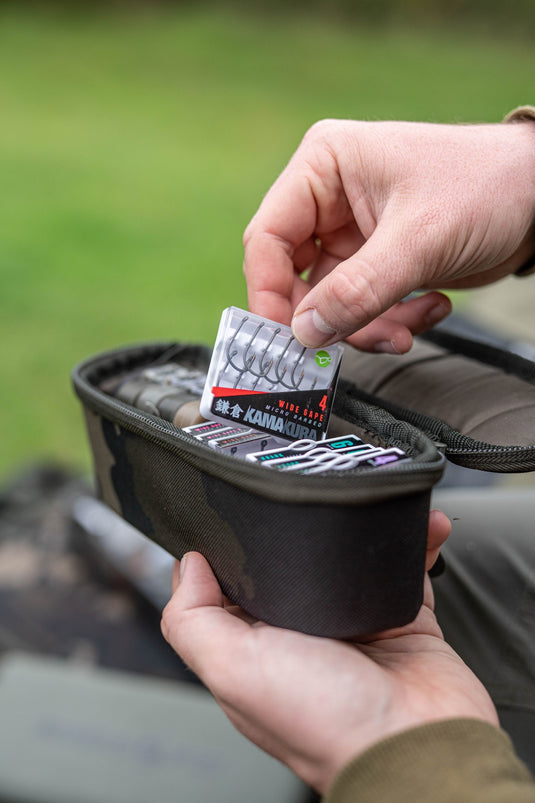Korda - Compac 55 Tackle Pouch | Dark Kamo