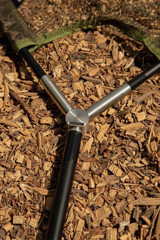 Load image into Gallery viewer, SOLAR TACKLE SOLAR BOW-LITE LANDING NET 42&quot;
