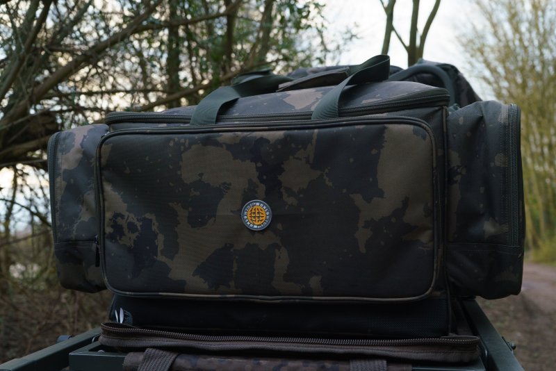 SOLAR TACKLE -Worldwide Carryall Large