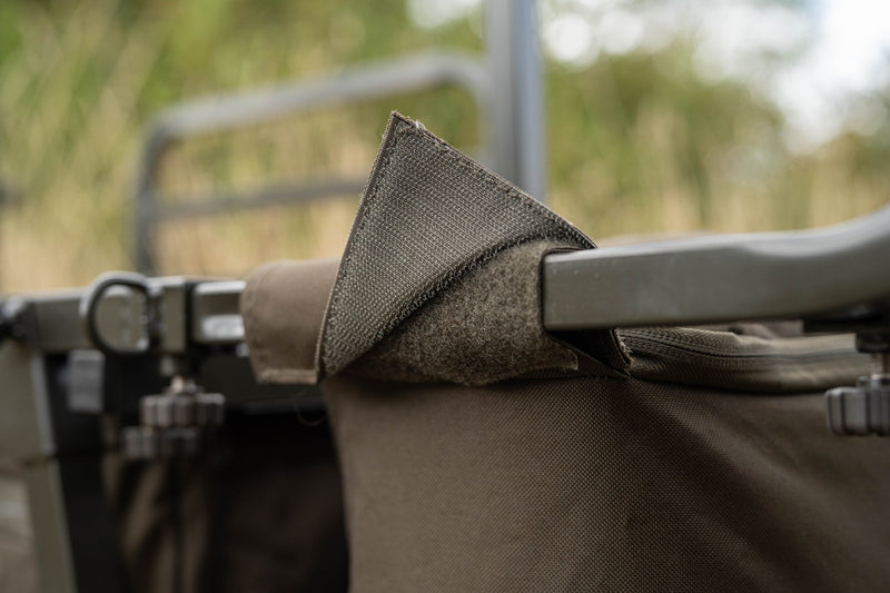 Load image into Gallery viewer, Carp Porter - Barrow Tidy Bag Green
