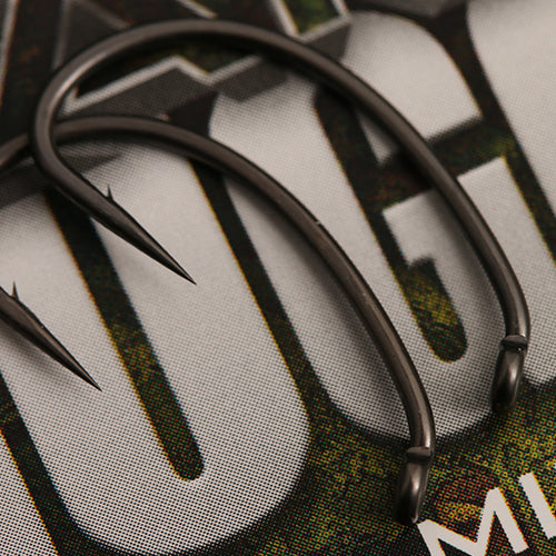 Load image into Gallery viewer, GARDNER TACKLE - COVERT DARK MUGGA HOOKS BARBLESS SIZE 4
