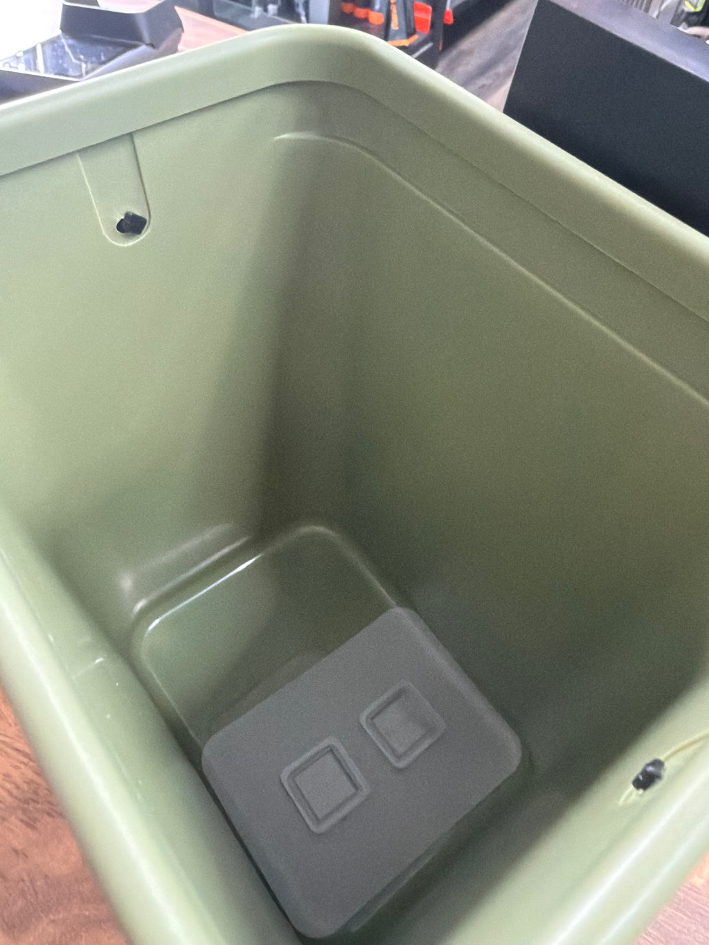 Stevenage Bait and Tackle Spod and fish Care Bucket .