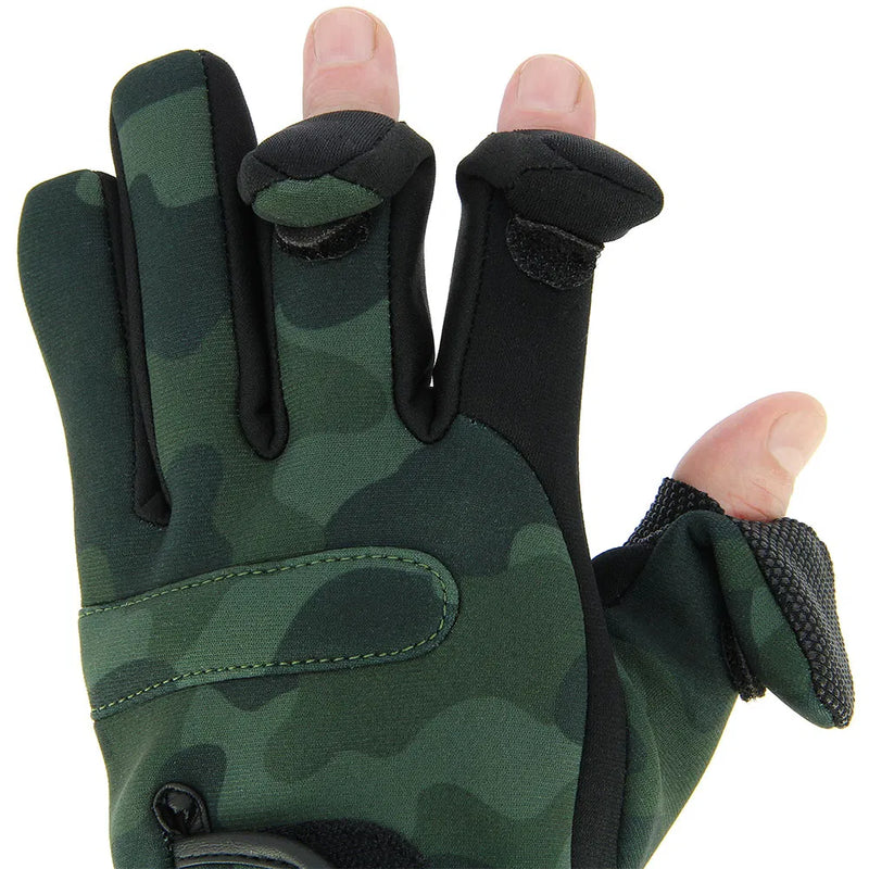 Load image into Gallery viewer, NGT Gloves - Neoprene Gloves in Camo (Large)
