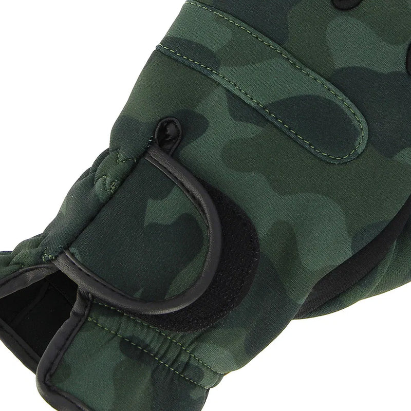 Load image into Gallery viewer, NGT Gloves - Neoprene Gloves in Camo (Large)
