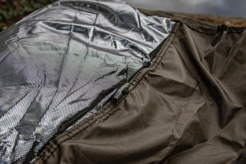 Load image into Gallery viewer, SOLAR TACKLE UNDERCOVER CAMO THERMAL BEDCHAIR COVER
