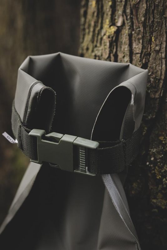 Load image into Gallery viewer, SOLAR TACKLE NET/RETAINER STORAGE SLEEVE
