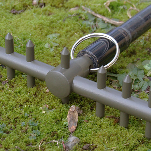 Load image into Gallery viewer, GARDNER TACKLE - DELUXE WEED RAKE
