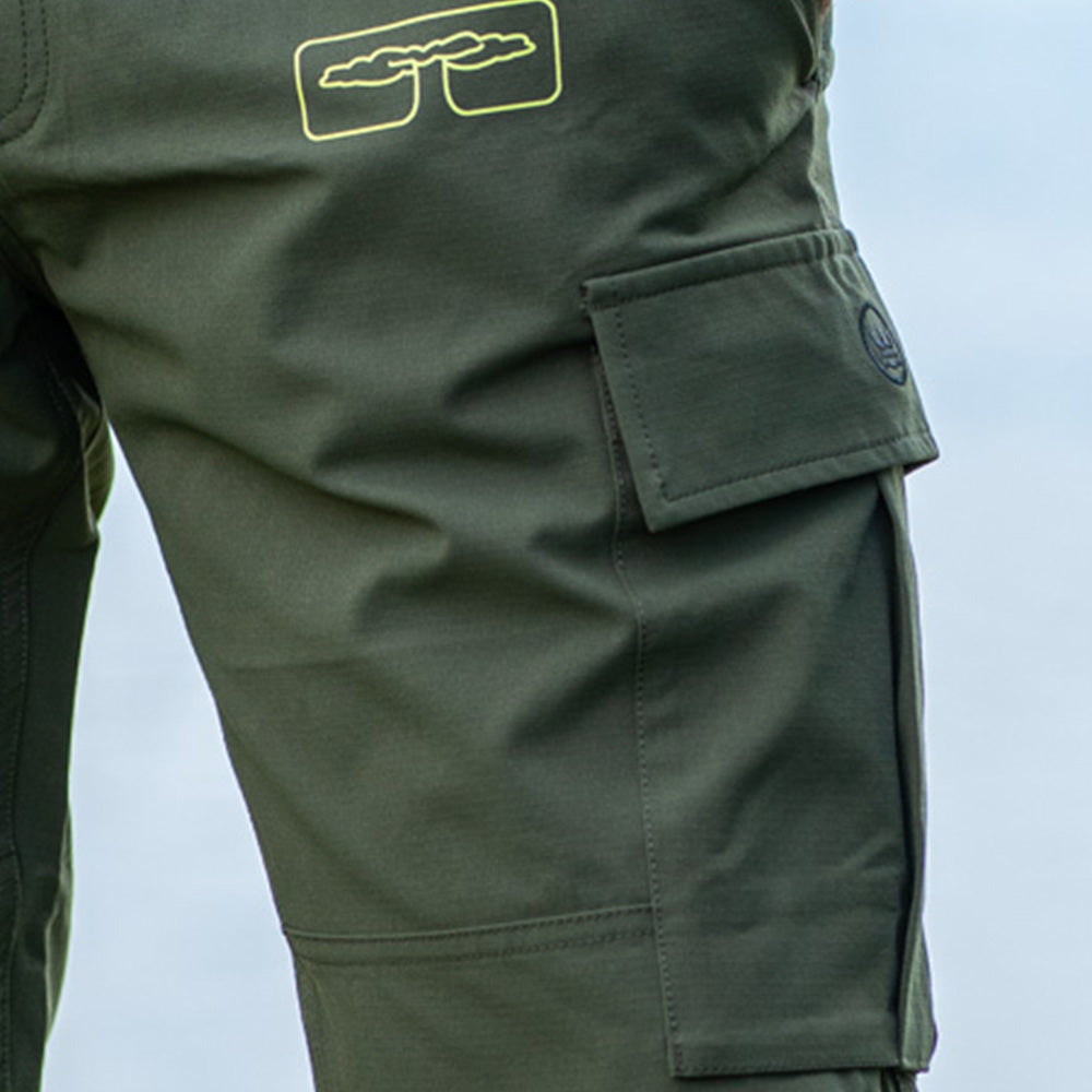 CUFFED CARGOS