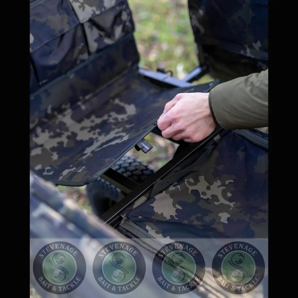 Carp Porter - Small Base Board Dark Kamo - Carp Porter