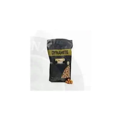 Black and yellow dynamite baits bag of golden brown peppeerd fruit-boilies 15mm with natural fruit flavours