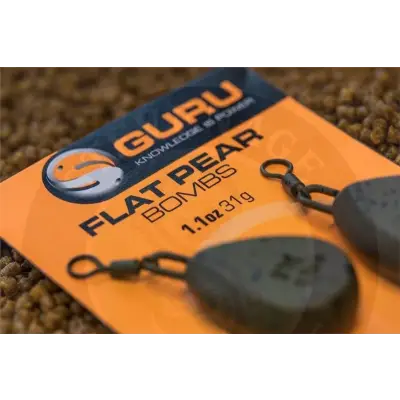 Black flat pear bomb 31g with strong metal swivel by guru for reliable casting performance in fishing