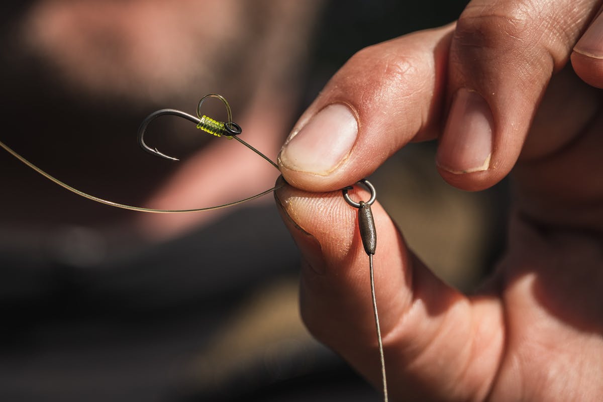 How To Tie The Hinge Stiff Rig