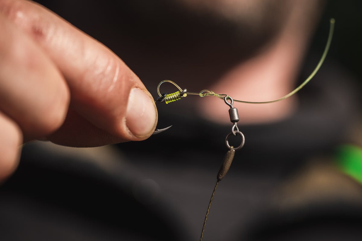 How To Tie The Hinge Stiff Rig