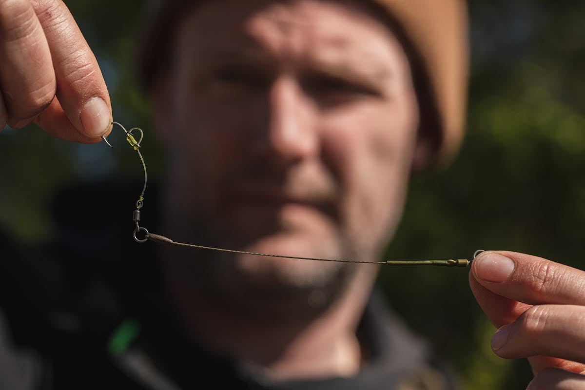 How To Tie The Hinge Stiff Rig