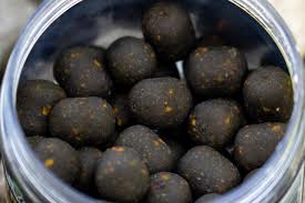 Elevate Baits Garlic Infusion 18mm Dumbell Hookbaits