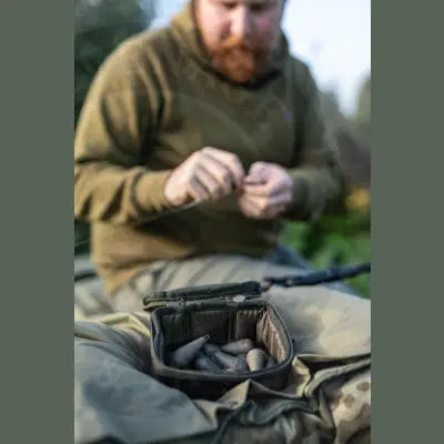 Korda - Compac 100 Tackle Pouch | Dark Kamo KORDA