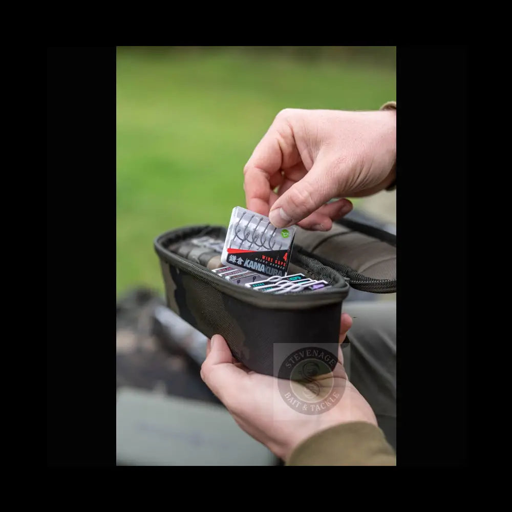 Korda - Compac 55 Tackle Pouch | Dark Kamo - KORDA