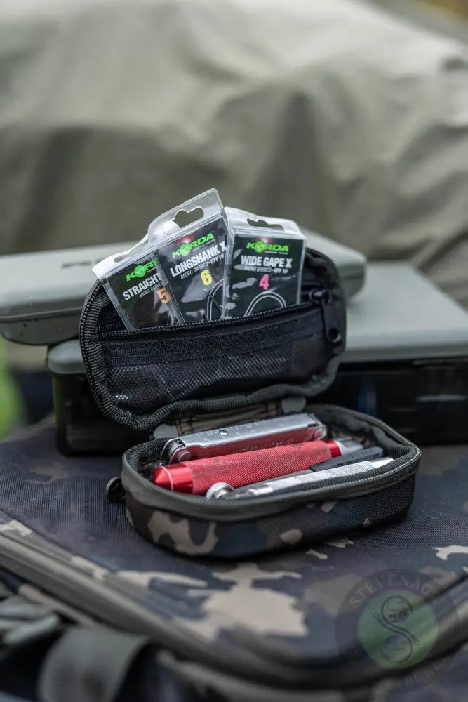 Korda - Compac 70 Tackle Pouch | Dark Kamo KORDA