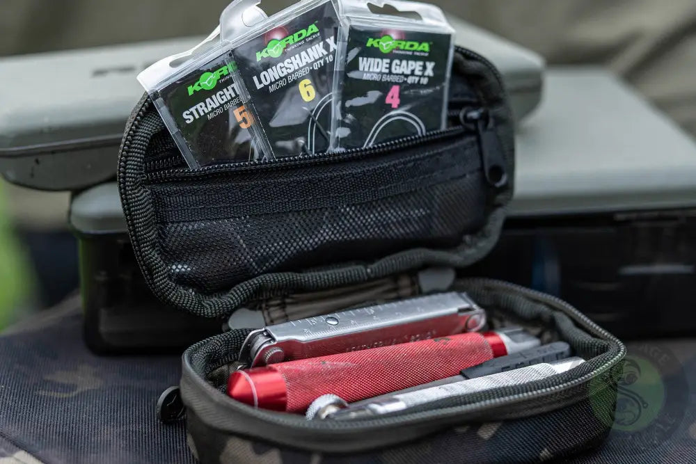 Korda - Compac 70 Tackle Pouch | Dark Kamo KORDA