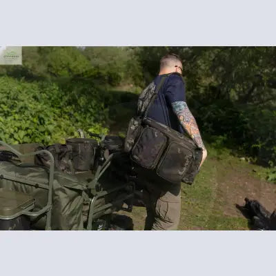 Korda - Compac Large Carryall Dark Kamo KORDA