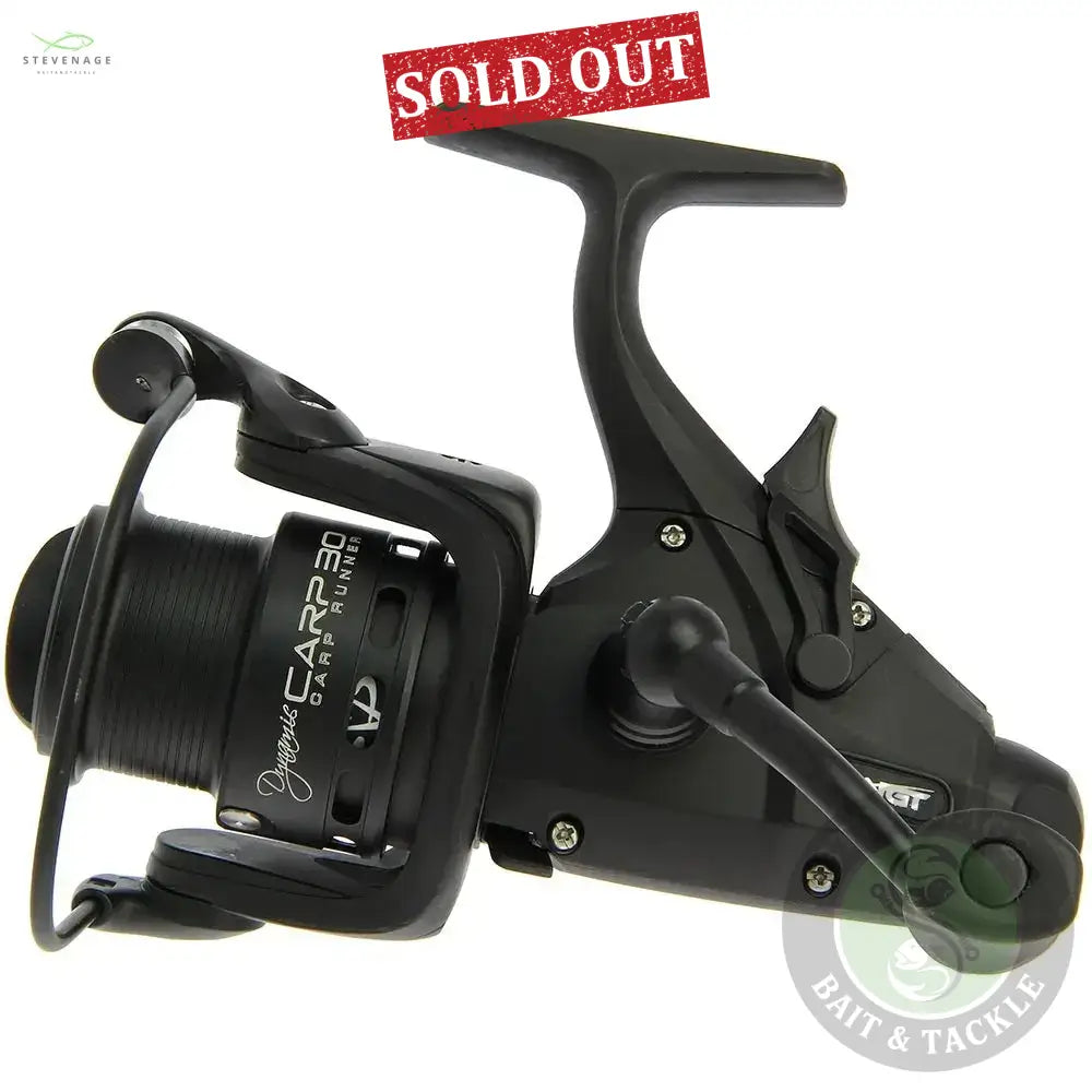 NGT Dynamic 30 - 10BB Carp Runner Reel with Spare Spool NGT