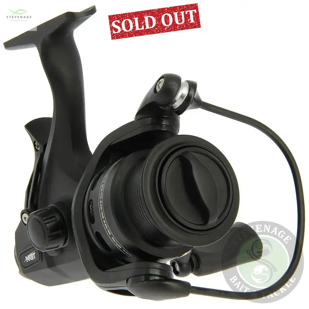 NGT Dynamic 30 - 10BB Carp Runner Reel with Spare Spool NGT
