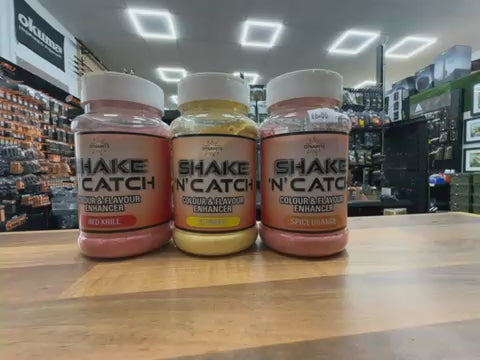 Load and play video in Gallery viewer, Dynamite Baits Shake &#39;N&#39; Catch Colour &amp; Flavour Enhancer
