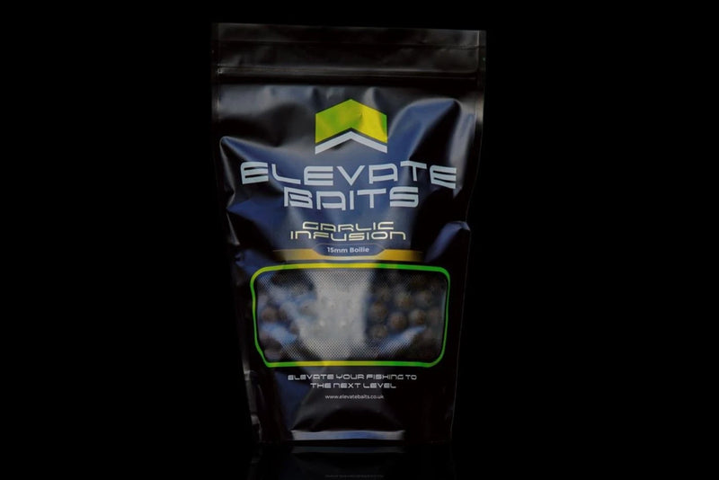 Load image into Gallery viewer, Elevate Baits Garlic Infusion Boilies 15mm 1kg
