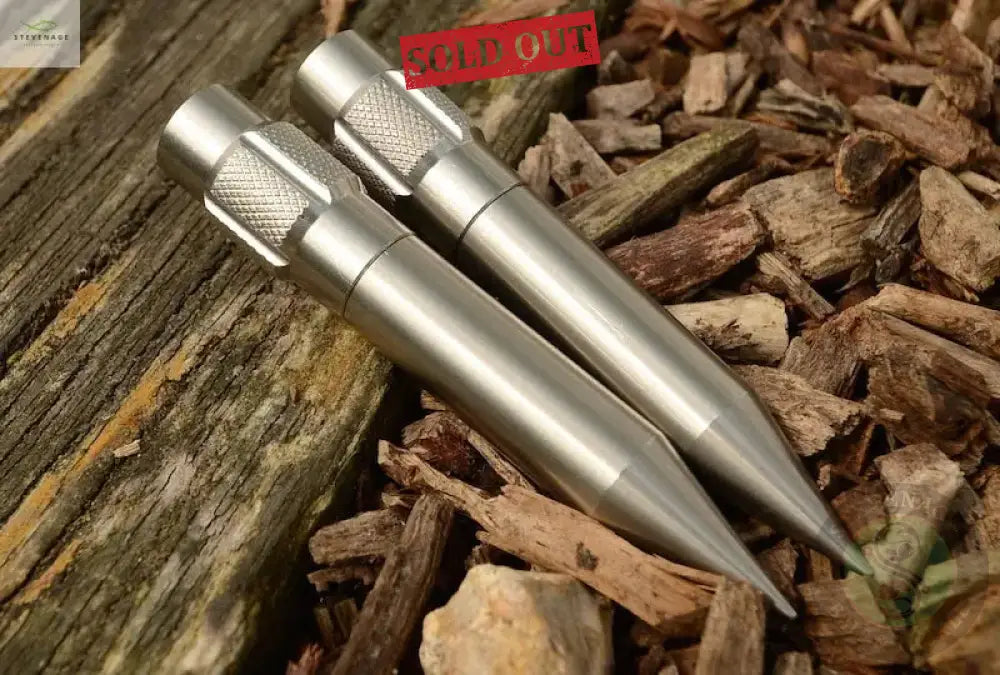 SOLAR TACKLE P1 MINI WORLDWIDE POD (WITHOUT BUZZ BARS) WITH STUBBY LEGS SOLAR TACKLE