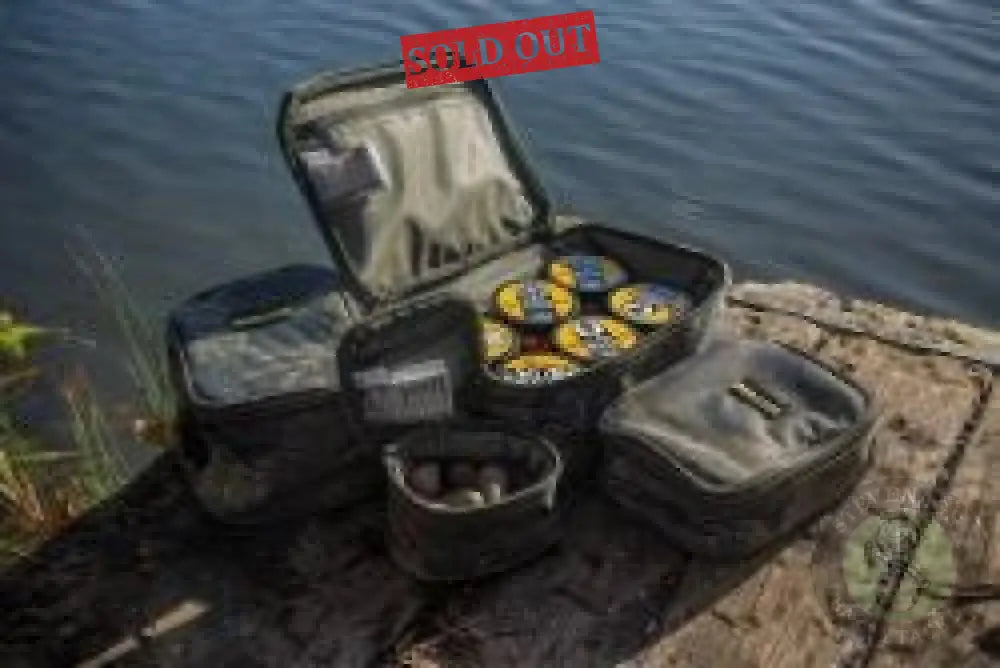 SOLAR TACKLE UNDERCOVER CAMO ACCESSORY POUCH - MEDIUM SOLAR TACKLE