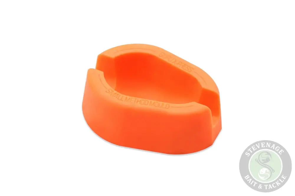 Bright orange silicone grip holder for tackle guru x-press method mould used with stevenage bait guru method feeders
