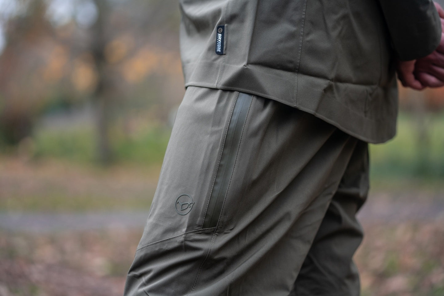 Korda - KORE DRYKORE Over Trousers OLIVE